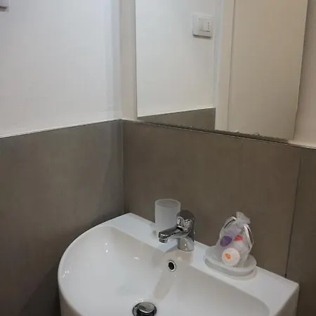 Holiday Rooms Guest house *