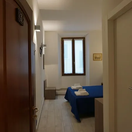 Holiday Rooms * Florence
